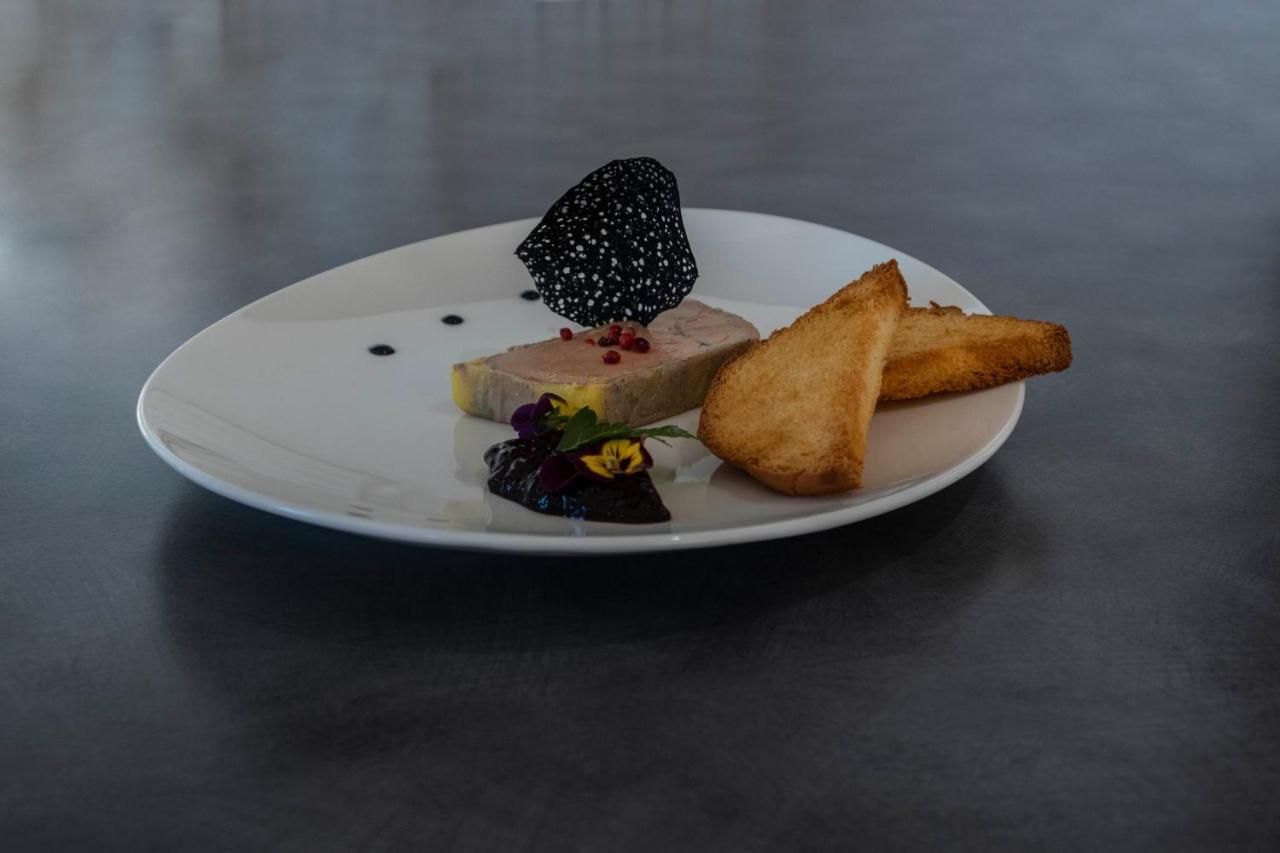Logis Hotel Volcan Sancy Nebouzat Ngoại thất bức ảnh