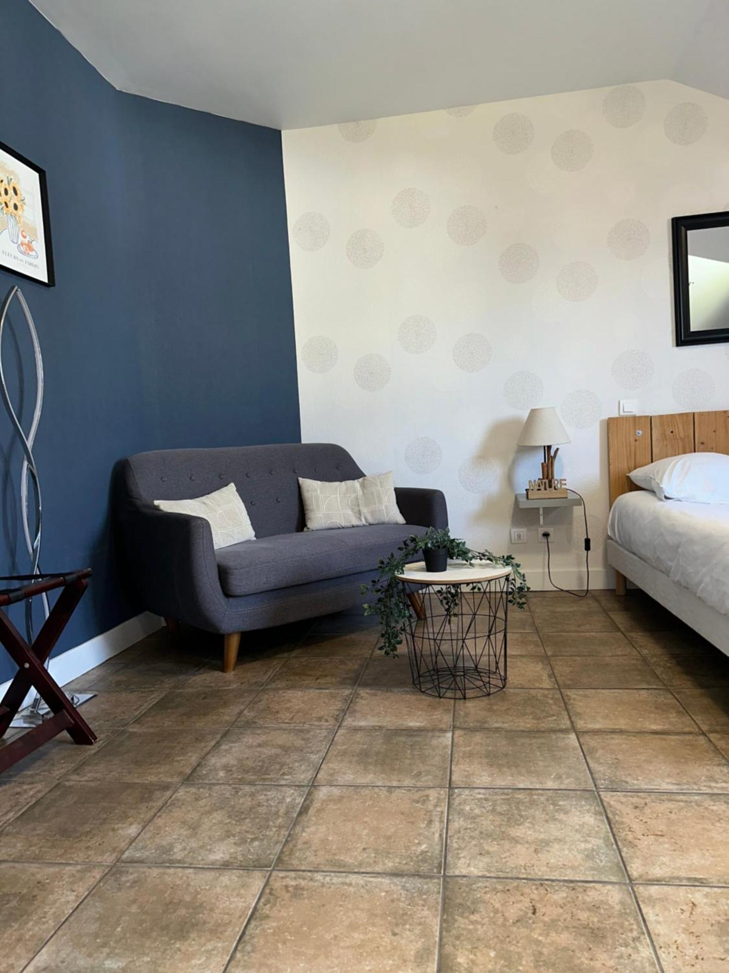 Logis Hotel Volcan Sancy Nebouzat Ngoại thất bức ảnh